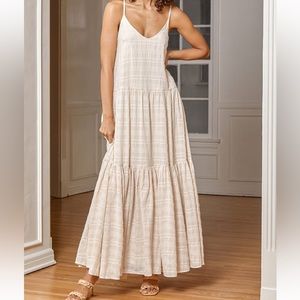 LULUS CREAM MAXI DRESS- SIZE MEDIUM (6-8)